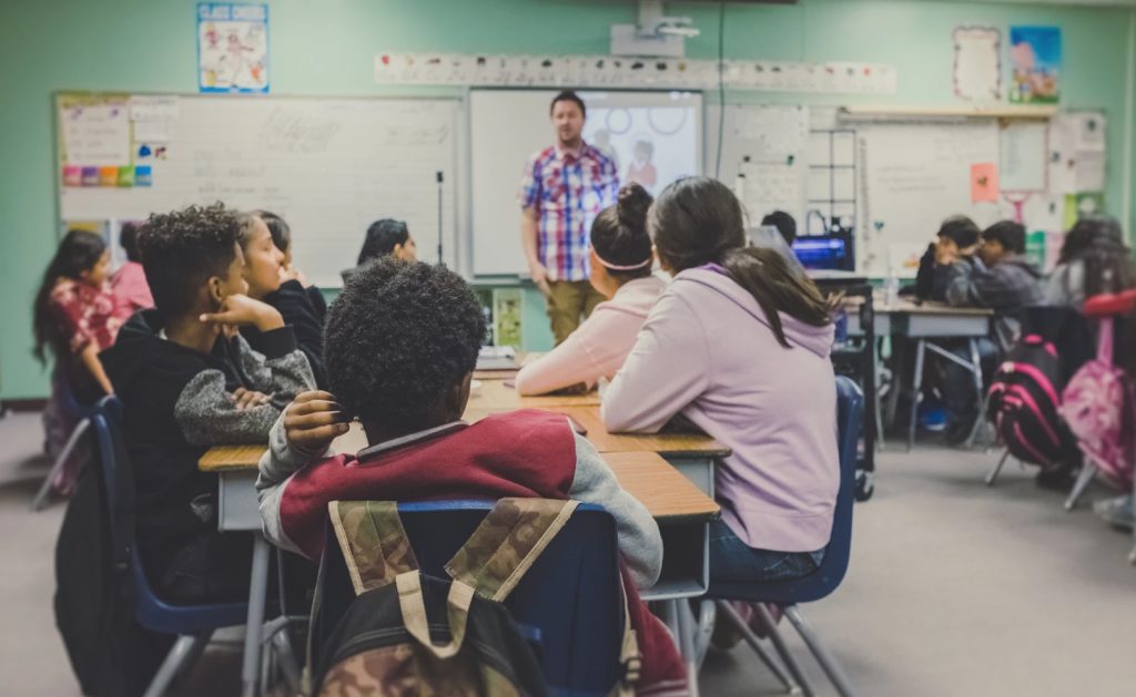 kids in listening to the teacherkids in listening to the teacherkids in listening to the teacherkids in listening to the teacherkids in listening to the teacherkids in listening to the teacherkids in listening to the teacher